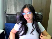I am a sweet, elegant girl who is very passionate about creating unforgettable moments. I love connecting with authentic people, playing with imagination, and making each visit a special experience. I have a flirty, tender personality and at the same time very daring when I feel comfortable. I enjoy interesting conversations, intense looks, and the chemistry you can feel even through the screen.

You will always find a smile, good energy, and a strong desire to spoil you. If you