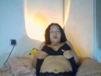 ¡Hola! Soy una chica juguetona, de mente abierta y coqueta a la que le encanta conectar con la gente a un nivel más profundo. Soy dulce, un poco atrevida y llena de sorpresas. Ya sea que busques una escapada sensual, una buena conversación o simplemente compañía divertida, estoy aquí para hacer que tu tiempo sea inolvidable. Me encanta hacer que la gente se sienta vista, deseada y apreciada. Mi habitación es un espacio seguro y acogedor donde puedes ser tú mismo, relajarte y disfrutar del momento conmigo. Exploremos nuestra química y veamos adónde nos lleva.