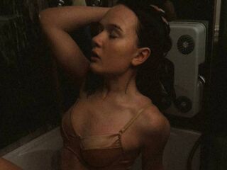 chat room live show DavinaHislip