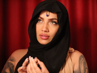 free live chatroom LuciaLyone