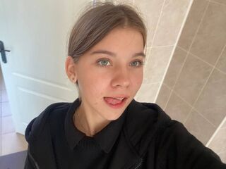 camwhore picture NadineGene