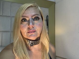 kinky webcam model RoxaneGrace