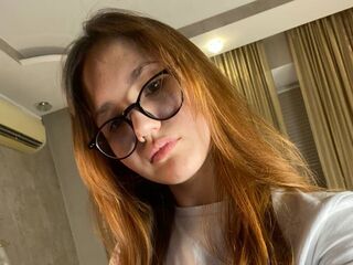 naked girl with webcam masturbating with vibrator SilvanaTopps