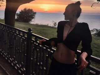 bizarre video chat AllisonReech