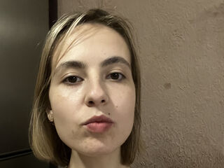 hardcore webcam AdalineShay