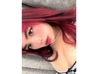 topless cam girl AlinaRicci