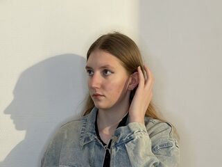sex webcam chat room AmiEllert