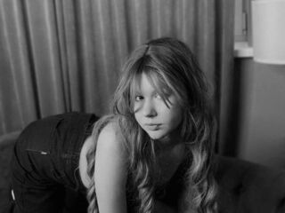 sex webcam AmmyHoney