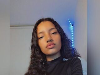 teaser cam Amymcalister