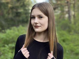 camwhore naked BernardPeters