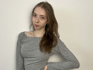 girl chatroom BethanPugliese