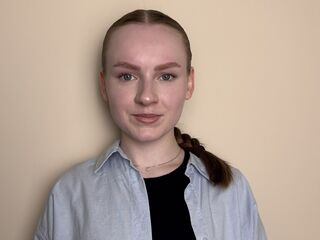 jasmin webcam model BettyannGrenon