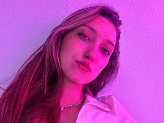 naked webcamgirl video BrandieBeninati