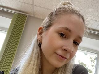 fingering girl webcam picture BrittleDorget