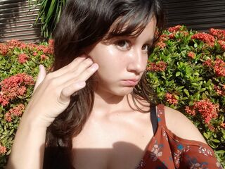 live chatroom CameliaTorres