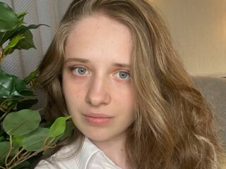 fingering girl cam picture CamillaKelly