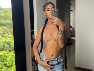 nude webcam girl picture CarolineCartson