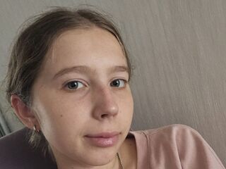naked girl with live cam CatherineRichard
