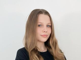 hot webcamslut ChristianeSivie