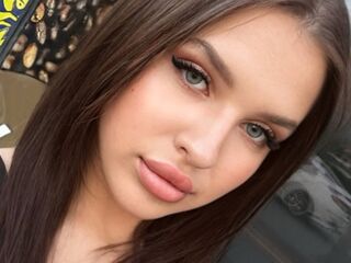 hot cam girl masturbating CoraLennox