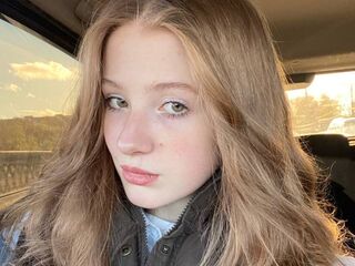 chatroom sex DaniellaSunshine