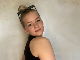 adult cam sex DebraHallin