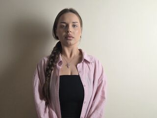 nude cam girl picture DelenaCouts