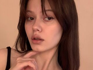 cam girl fingering DeniseBonnel