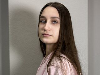 hot cam girl fingering shaved pussy DomingaGrooms