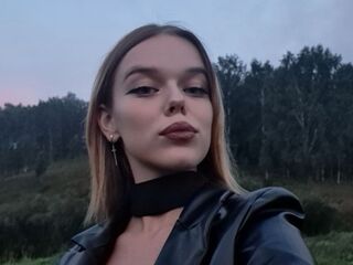 masturbating webcamgirl EdinaAmos