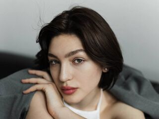 camslut video ElvieTorbett