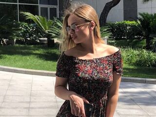 web cam live EmileeBeyale