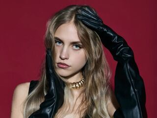 webcam striptease show EveTottingham