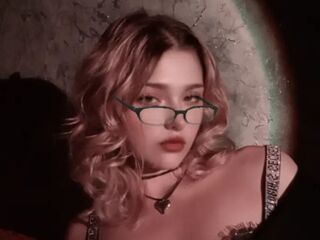 masturbating webcamgirl GlynisLathon