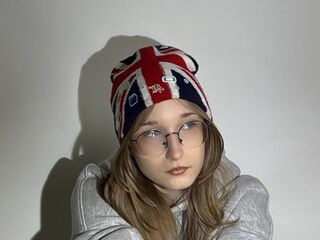 naughty cam girl HeeSchirtzinger