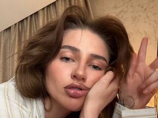 free live chat HippieChristie