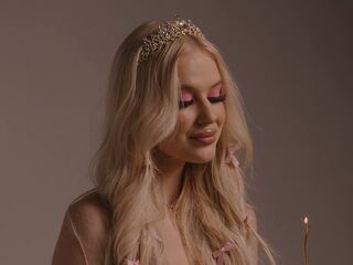 naughty cam girl masturbating IvyAvery