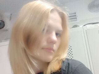 camwhore photo IzettaRambousek