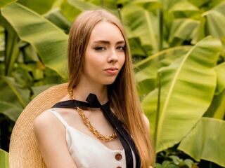 cam girl masturbating with sextoy JettieMecca