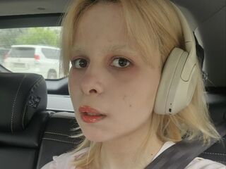 teaser webcam JillianOng