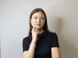 camgirl spreading pussy JoellenMishler