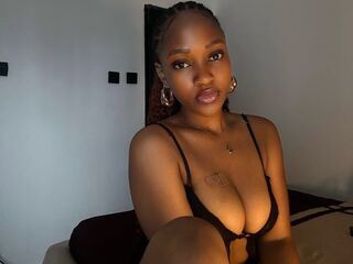naked webcamgirl picture JoyceClara