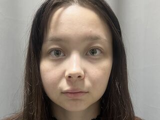 naked cam girl masturbating with vibrator JuliaSwivey