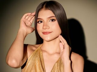 camslut masturbating JulietaMoretti