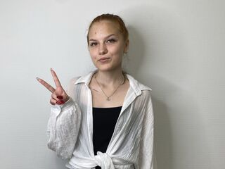 camgirl porn cam KarineBrinkmeyer