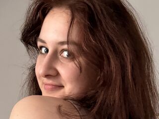 naked camgirl masturbating KrissLean