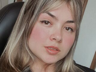 fingering webcam girl LauBee