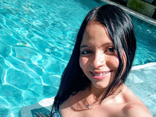 girl webcam LauraVelle