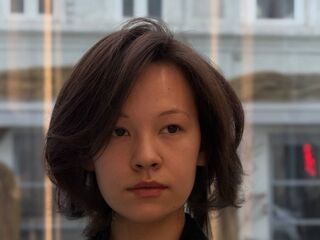 naked girl with cam fingering LauretteBumba