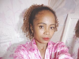live sex cam photo LayahMorgane